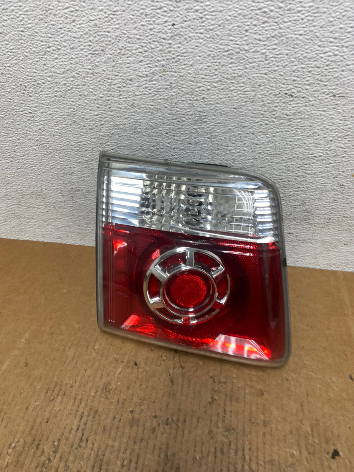 2007 to 2012 GMC Acadia Left Driver Lh Side Tail Light Inner AE0658 LK0