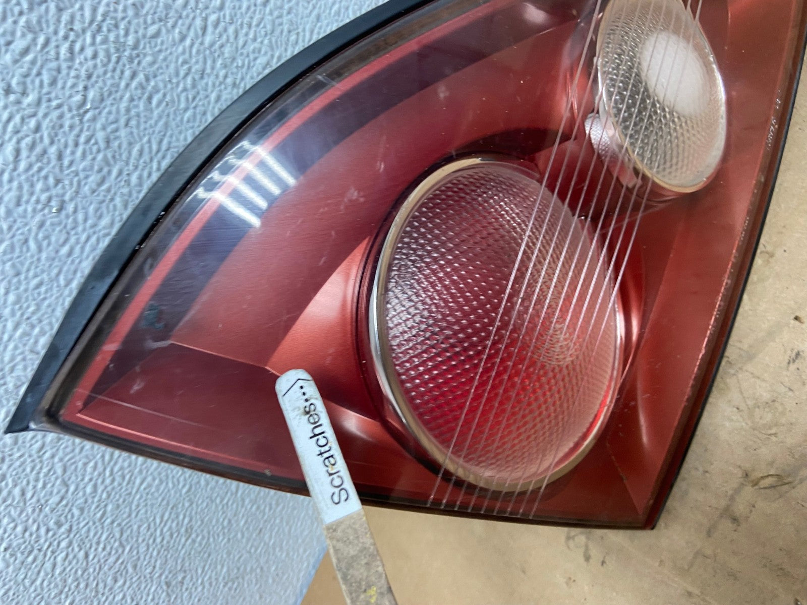1999-2001 Lexus Rx300 Left Driver Lh Tail Light Inner Trunk Lid AD1373 LK3