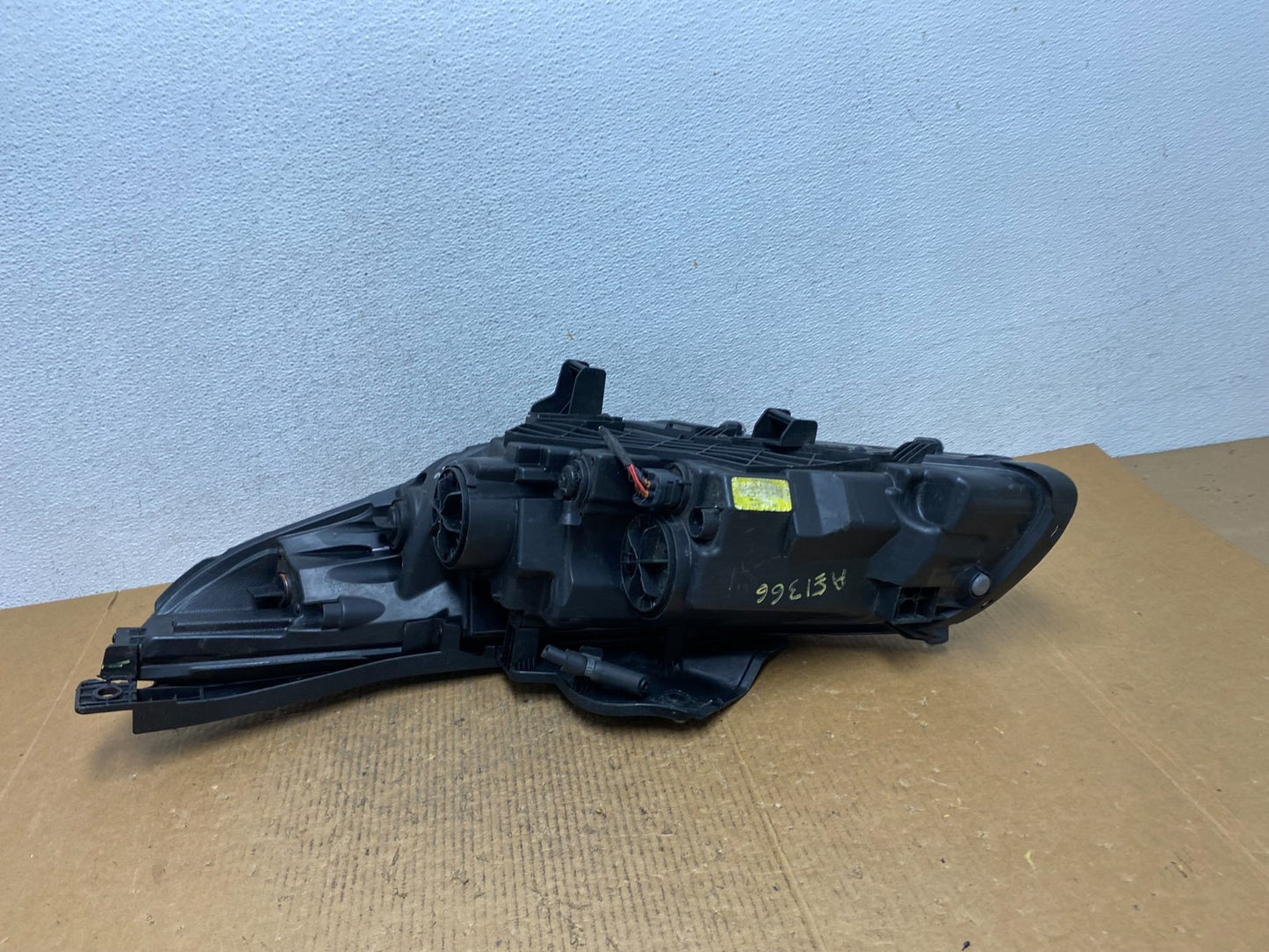 2015-2017 Hyundai Sonata Right Passenger RH Side Halogen Headlight AE1366 DW7