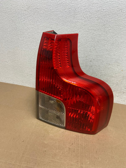 2007 to 2012 Volvo XC90 Right Passenger RH Side Lower Tail Light AE4928 LK0