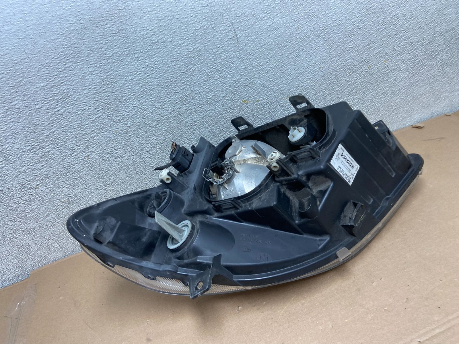 2007 to 2013 Mercedes Sprinter Headlight Right Passenger Halogen Oem AA9857 DW6