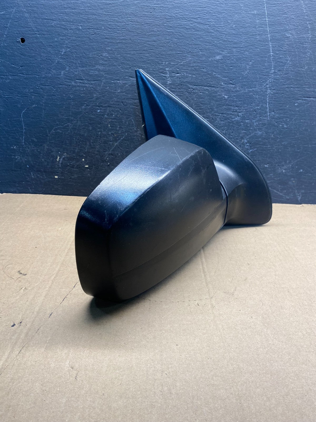 2003 to 2009 Kia Sorento Right Passenger View Door Mirror AE7685 DW1