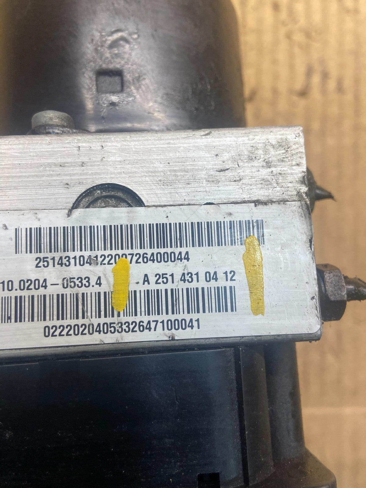 06-12 Mercedes R350,GL450,ML500 A2515452532 ABS AntiLock Brake Pump OEM Y4360 DG6