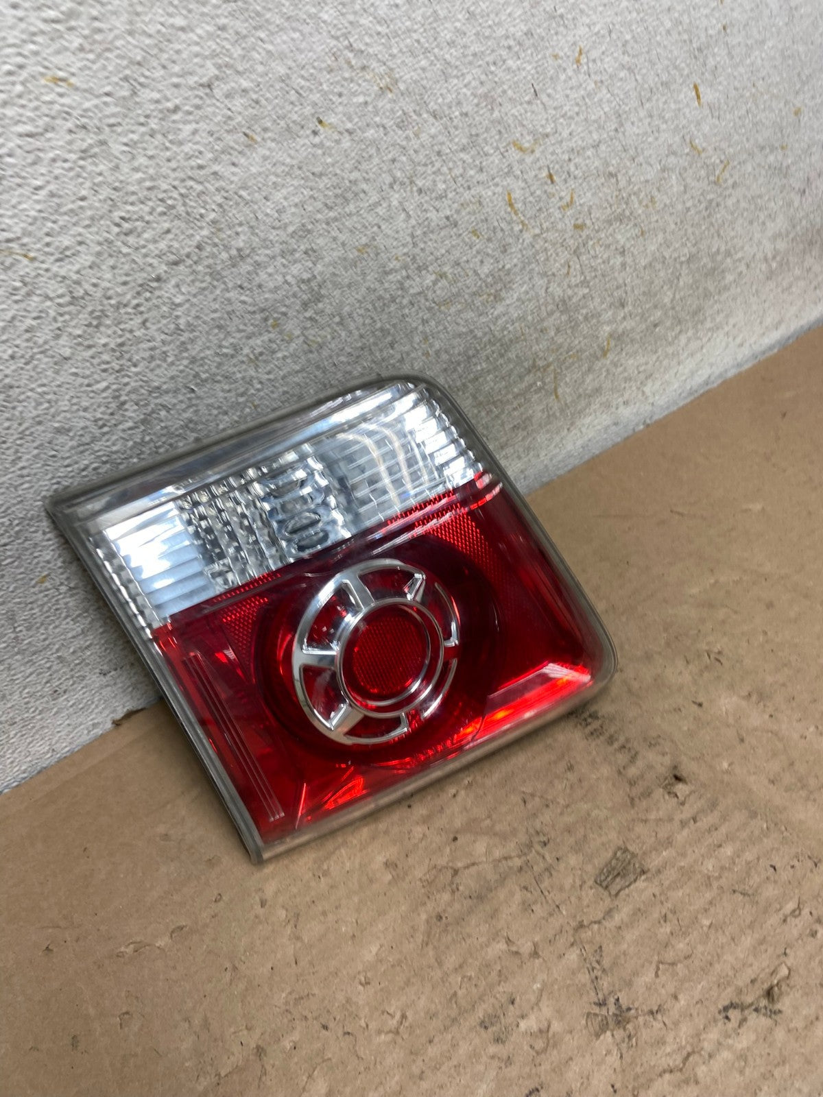 2007 to 2012 GMC Acadia Left Driver Lh Side Tail Light Inner AI0987 LK2