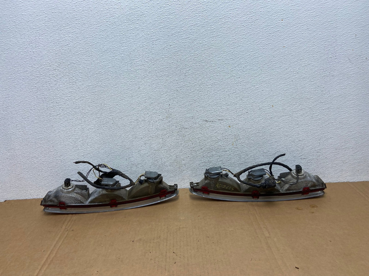 1994 to 1999 Cadillac Deville Left+Right Side Tail lights AD2605 LK3
