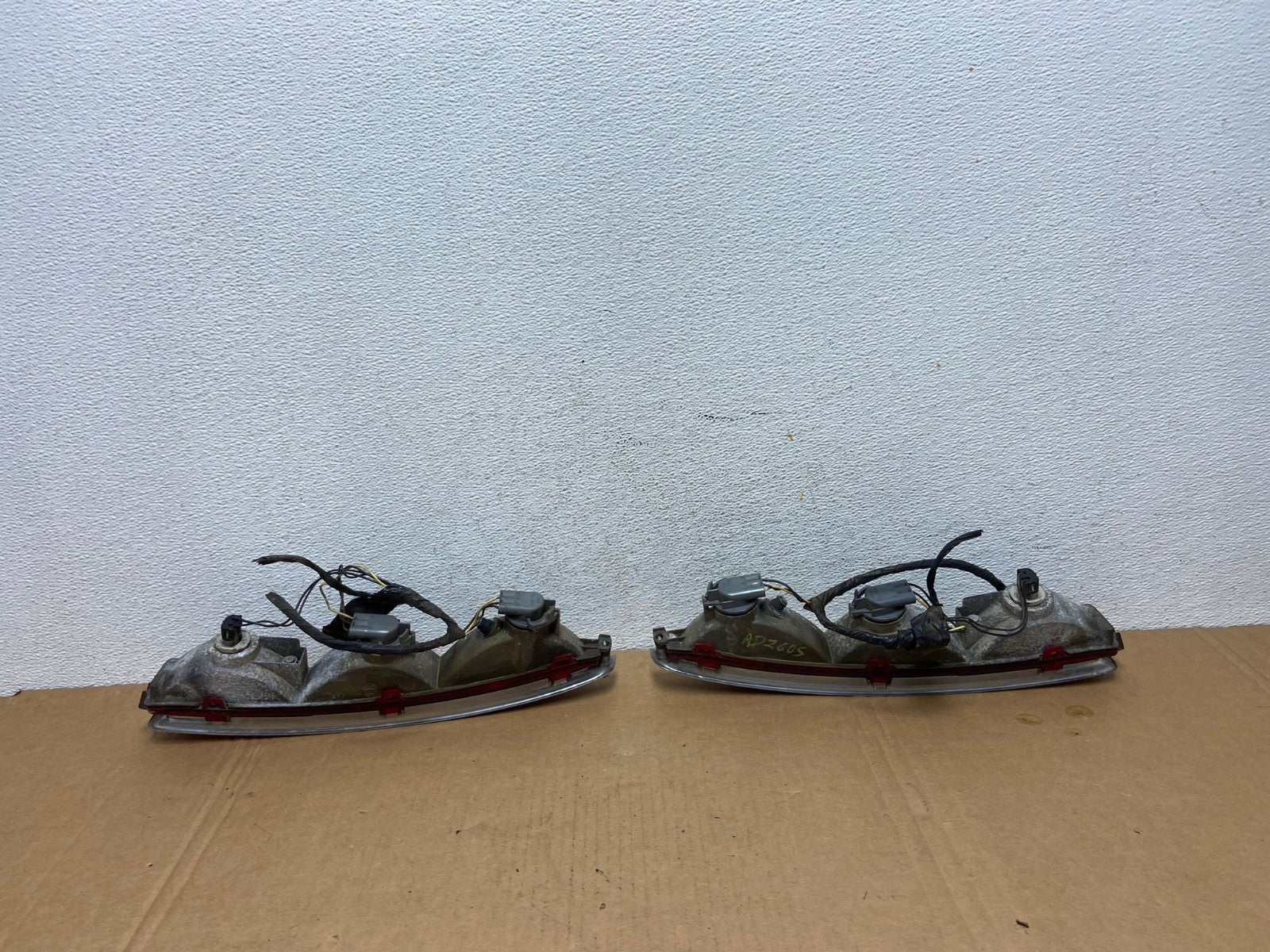 1994 to 1999 Cadillac Deville Left+Right Side Tail lights AD2605 LK3