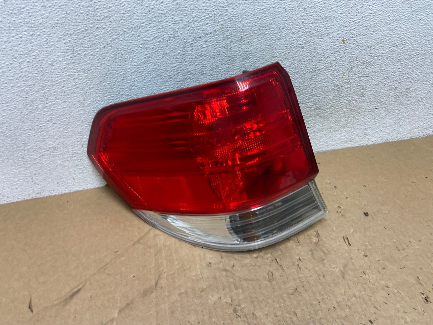 2008 2009 2010 Honda Odyssey Left Driver LH Side Tail Light AG1133 LK0
