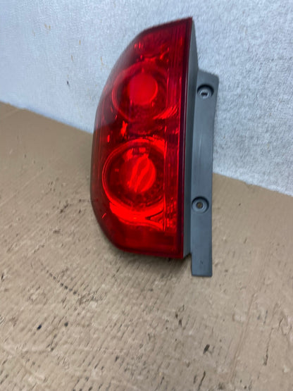 2003 2004 2005 Honda Pilot Left Driver LH Side Tail Light AI1369 LK1