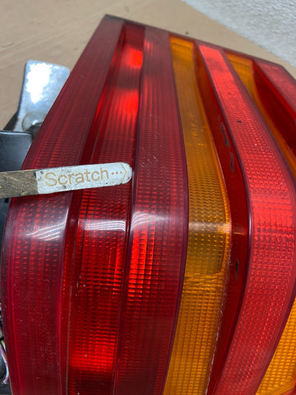 1992-1994 Mercedes W140 S600SEL S600 Right Passenger RH Tail light OEM Y0148 DG4