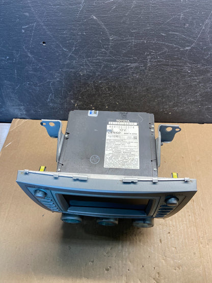 2007 to 2009 Toyota Camry Radio CD Player Climate Control Bezel AG1612 DG3
