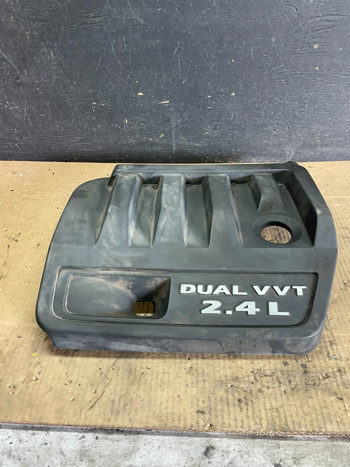 2012 to 2014 Chrysler 200 Engine Cover Top Lid Cover J4146 DG0