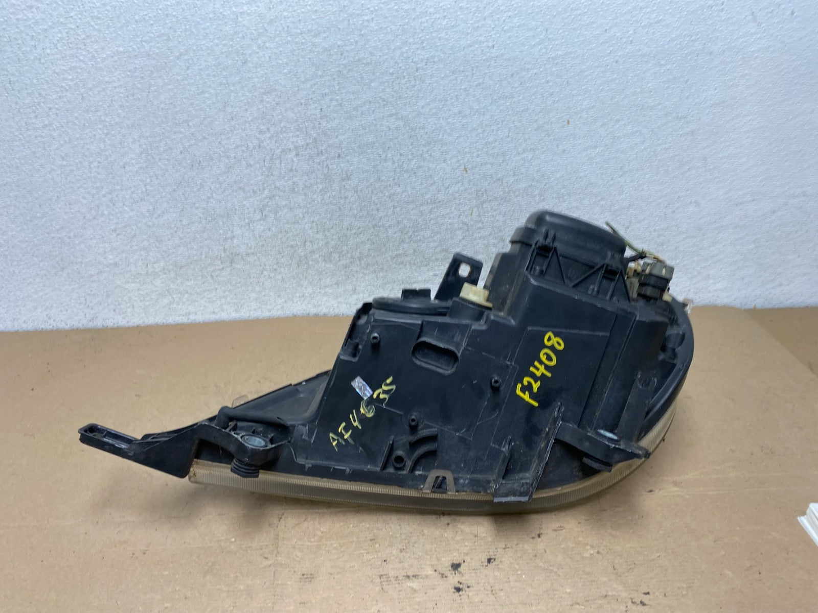 2002 - 2005 Mercedes ML ML350 ML500 Right Passenger Halogen Headlight AF4635 DW8