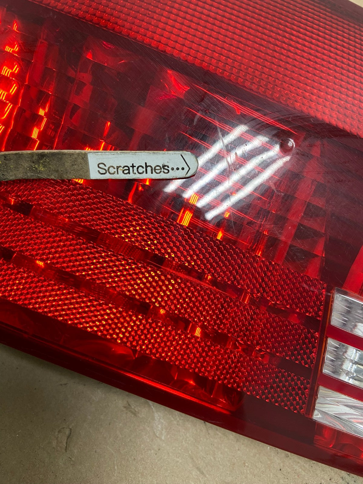 2004 - 2005 Toyota Sienna Left Driver LH Side Inner Tail Light AF5043 LK3