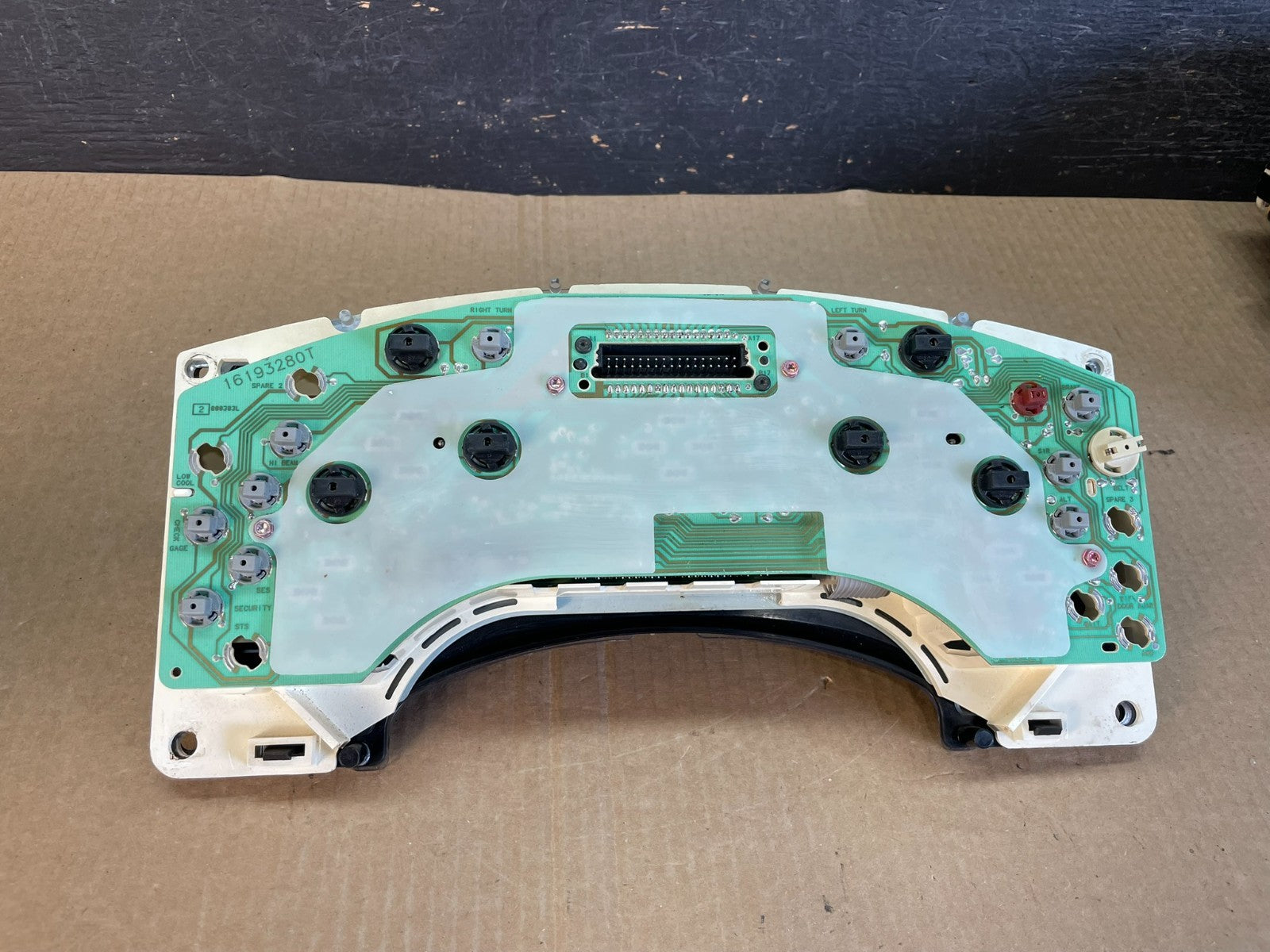 1996 to 2000 Chevrolet Express Speedometer Cluster Gauge AF3602 DG9
