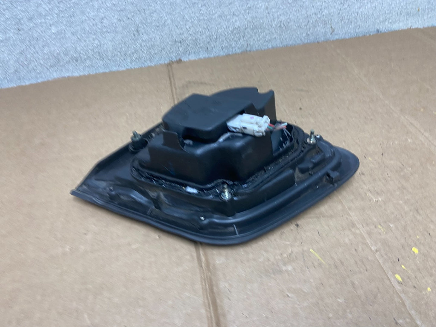 1997 1998 1999 Nissan Maxima Left Driver LH Inner Tail Light Oem AA1203 DW4