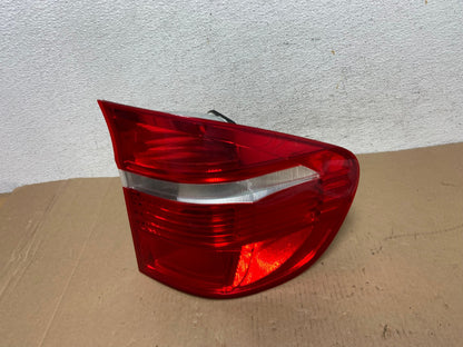 2007 to 2010 Bmw X5 E70 Right Passenger Rh Side Tail Light AD6454 LK1