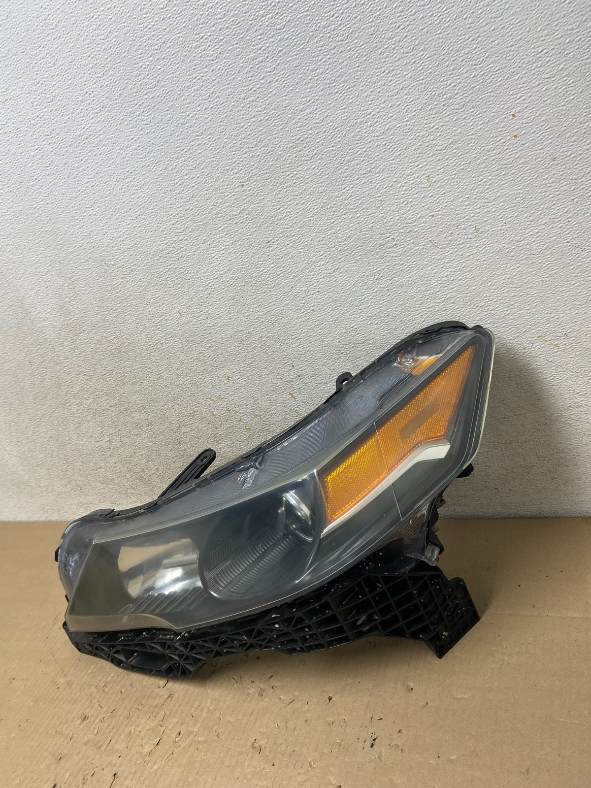 2012 to 2014 Acura TL Headlight Left Driver LH Side Xenon HID AI2275 DW1