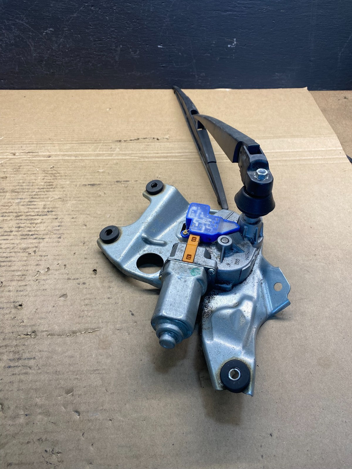 2010 to 2014 Subaru Legacy Outback Rear Wiper Motor AC4467 DG4