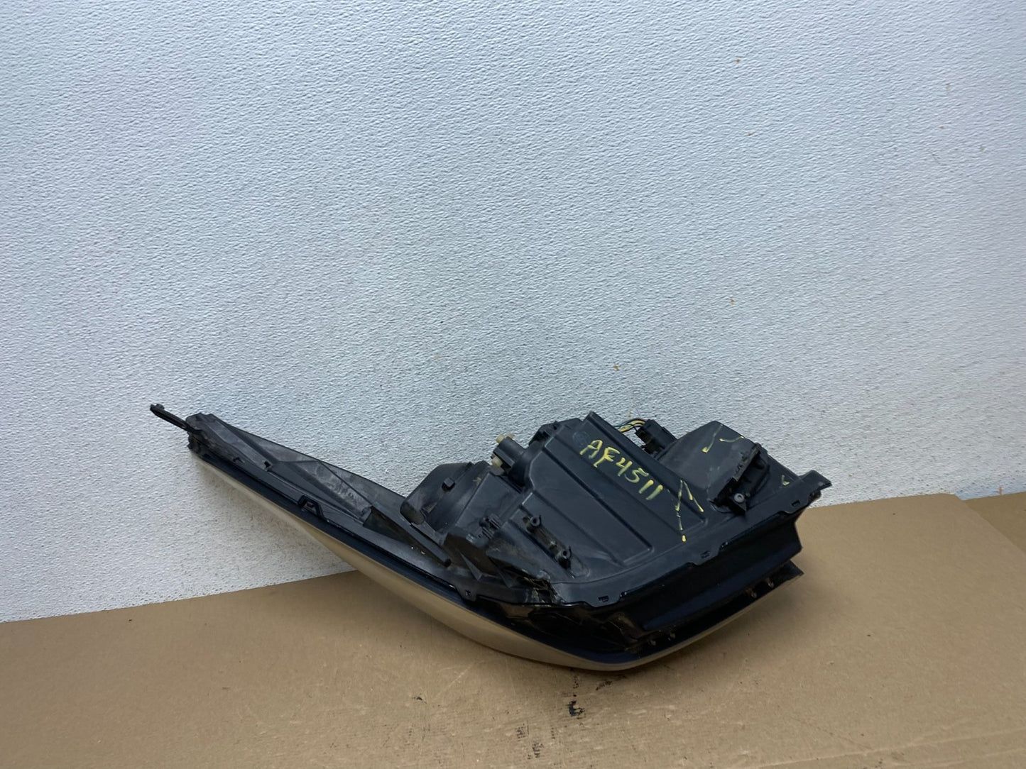 2013 - 2018 Cadillac Ats Right Passenger RH Side Halogen Headlight AF4511 DW12