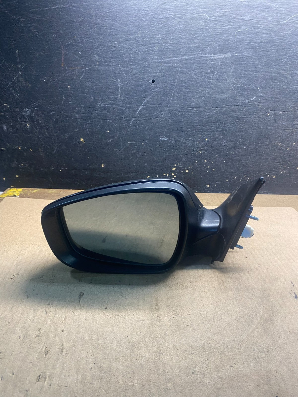 2011-2015 Hyundai Elantra Left Driver View Door Mirror OEM Z5486 MS9