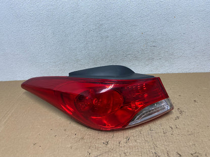 2011 2012 2013 Hyundai Elantra Sedan Left Driver Side Tail Light AF8373 DW0