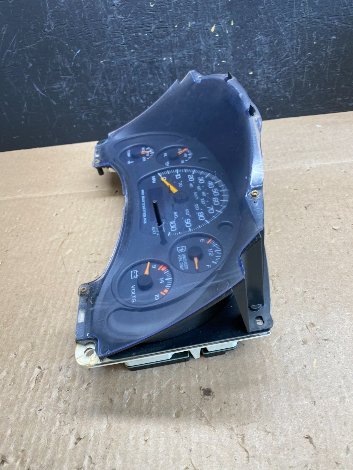 2001 to 2002 Chevrolet Express Speedometer Cluster Gauge AC6525 DG4