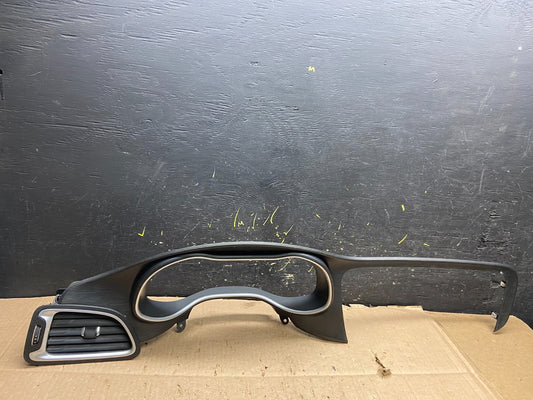 2015-2017 Chrysler 200 Speedometer Cluster Dash Bezel Trim W/ Vent OEM Y8019 DG0