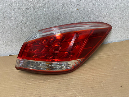 2011 - 2014 Nissan Murano Right Passenger Side RH Tail Light AG8939 DW0