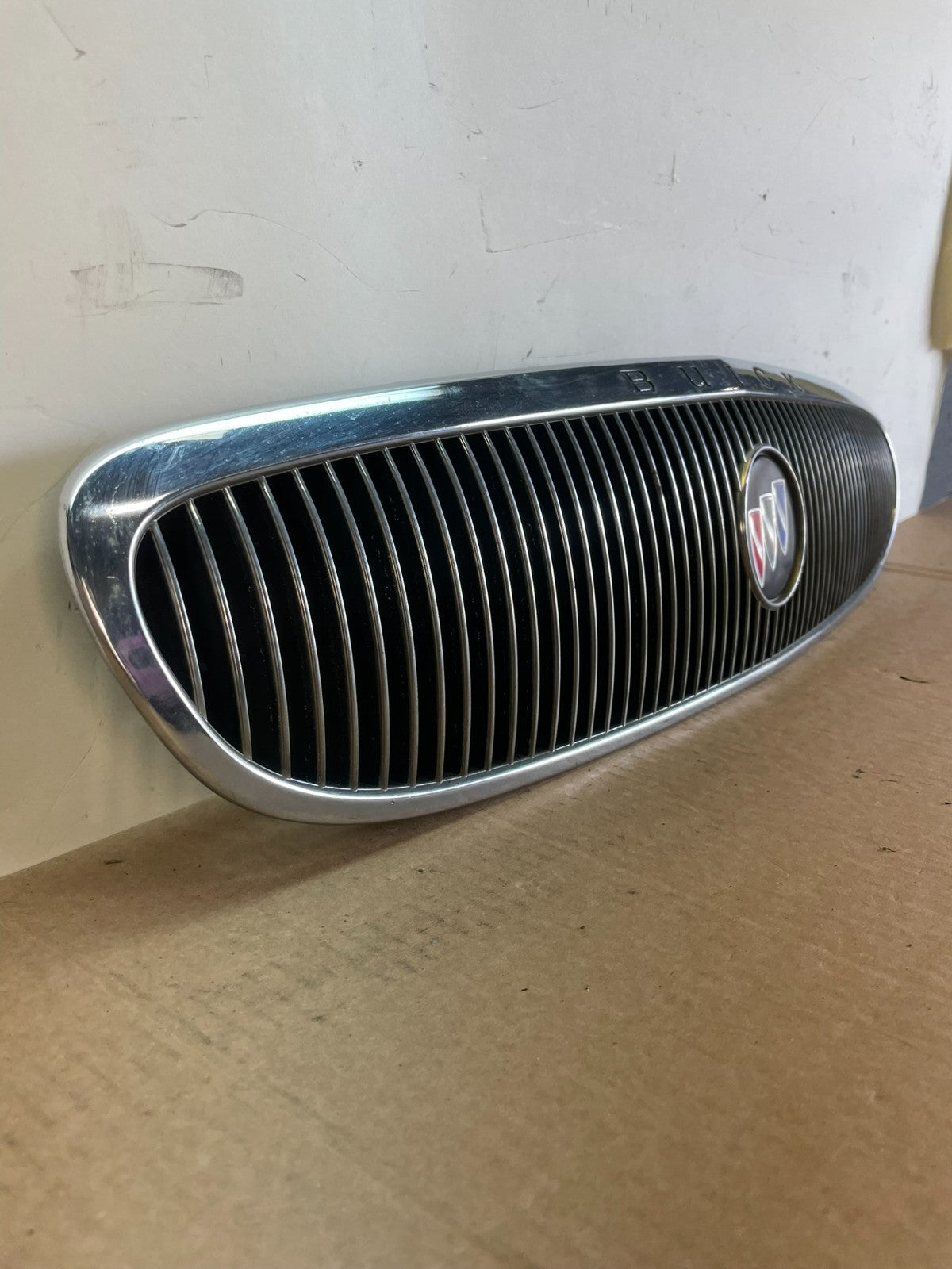 1997 to 2002 Buick Century Front Upper Grill Grille AG2945 DG2