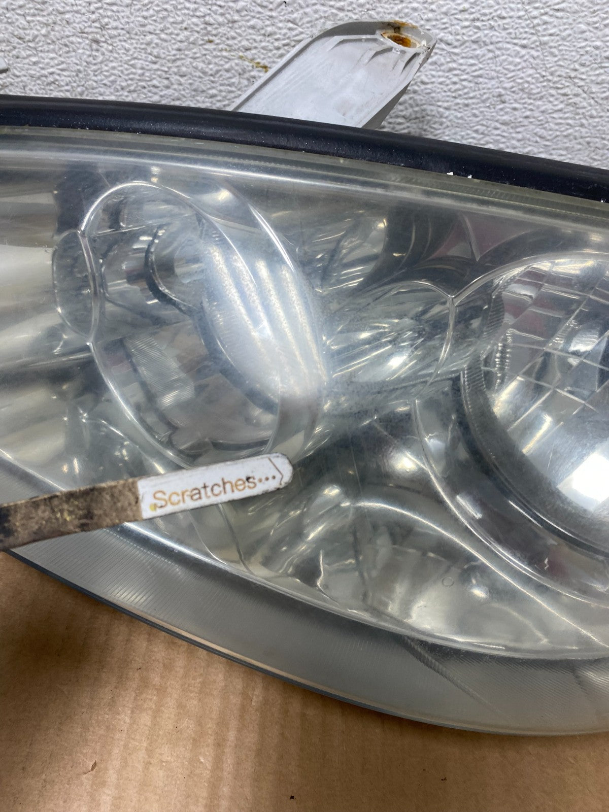2005 to 2006 Toyota Camry Left+Right Side Set Halogen Headlights AI6631 DW4