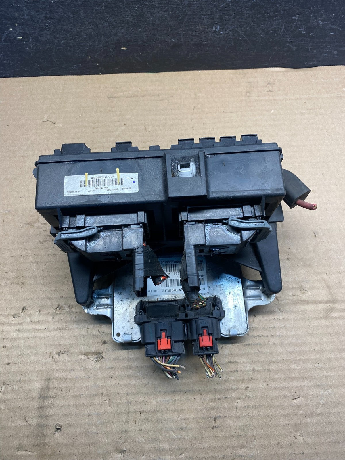 2009 Dodge Durango Fuse Box Relay Unit Module Body Control ae0110 DG0