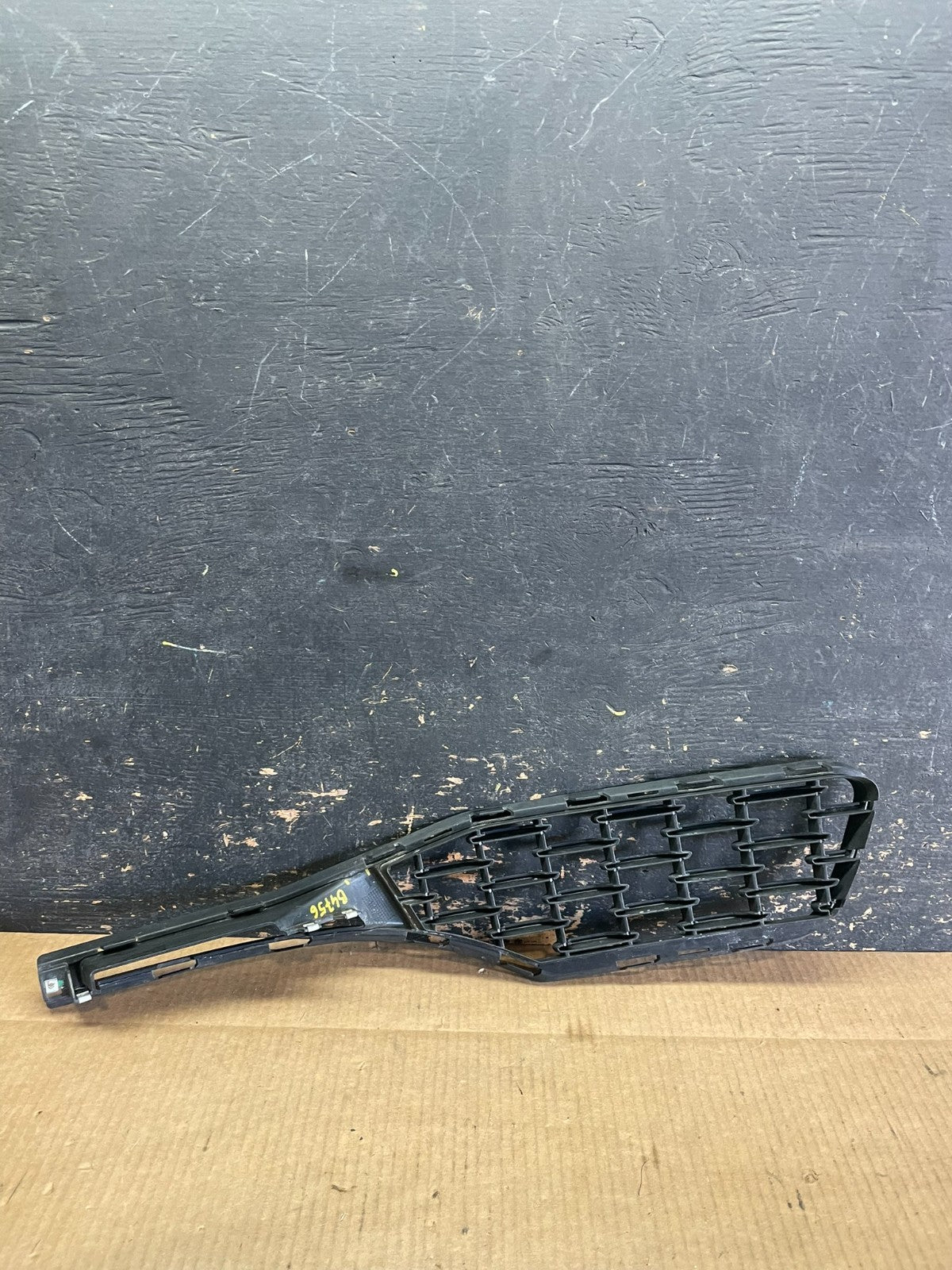 2014-2020 Maserati Quattroporte Front Left Bumper Grille Trim Cover AB28175
