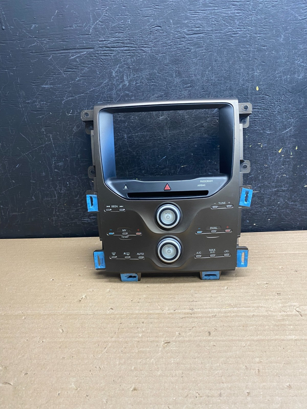 2011-2014 Ford Edge Heater Climate Control Radio CD Control Dash Bezel ag0122 DG0