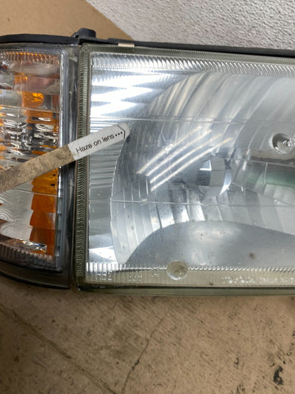 1996 to 2002 Toyota 4Runner Halogen Right Passenger RH Headlight AF5095 DW3