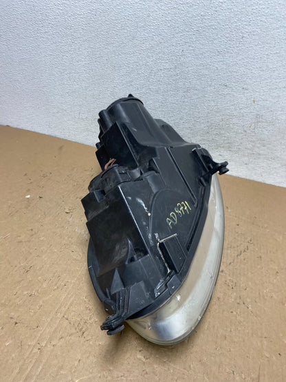 2005 - 2010 Volkswagen Jetta Right Passenger RH Side Headlight Halogen AD8771 DW9
