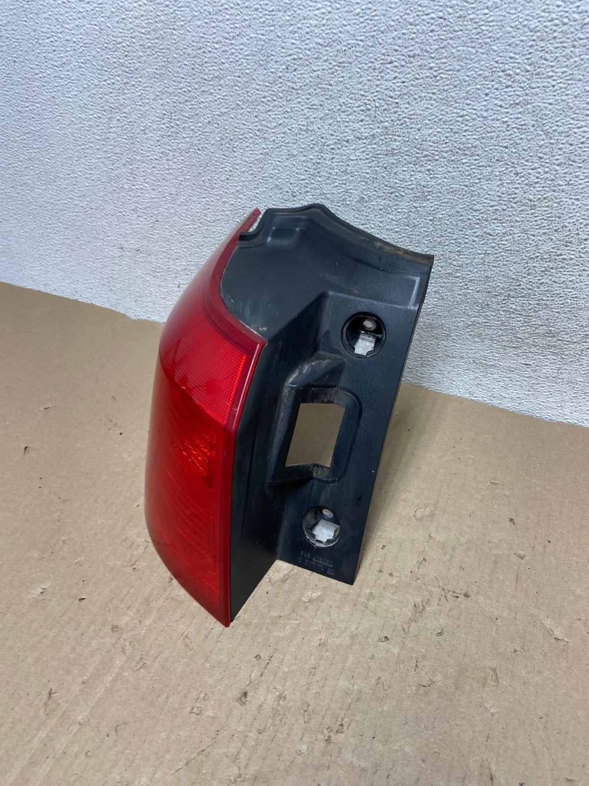 2010 to 2017 GMC Terrain Halogen Tail Light Left Driver Lh Side AG6935 LK1