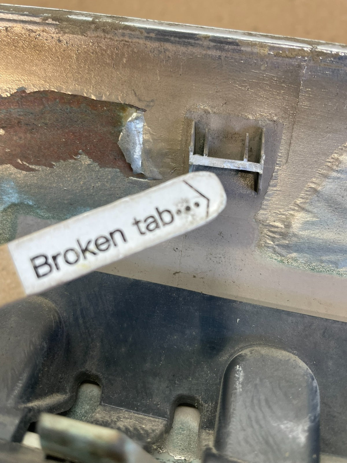 2009 to 2012 Ford F150 Front Upper Grill Grille Chrome AH0343 DG3