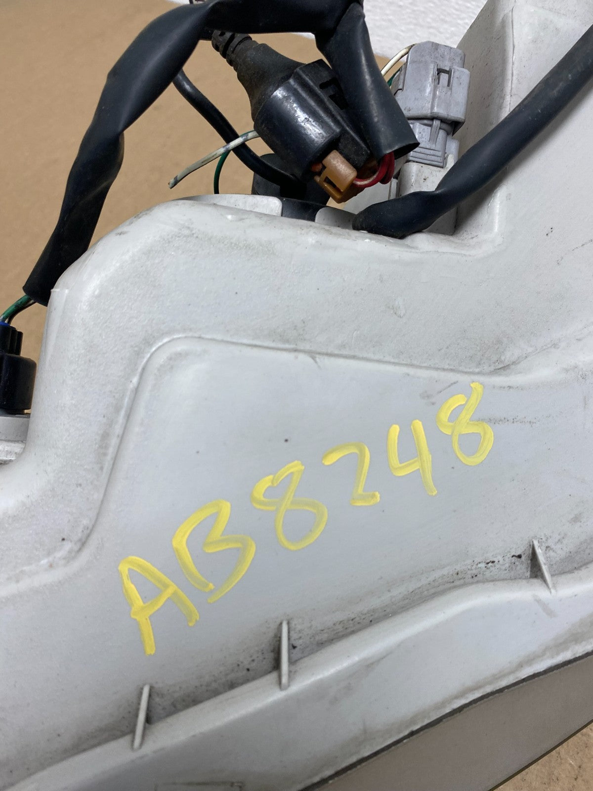 2005 to 2006 Toyota Camry Right Passenger RH Halogen Headlight Oem AB8248 DW8