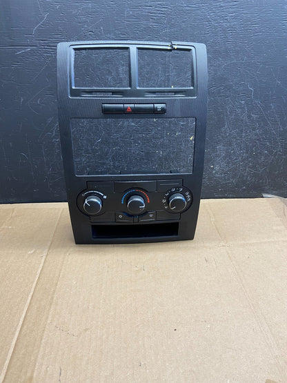 2008 - 2010 Dodge Charger Dash Climate Temperature Control Radio Bezel AD2072 DG0