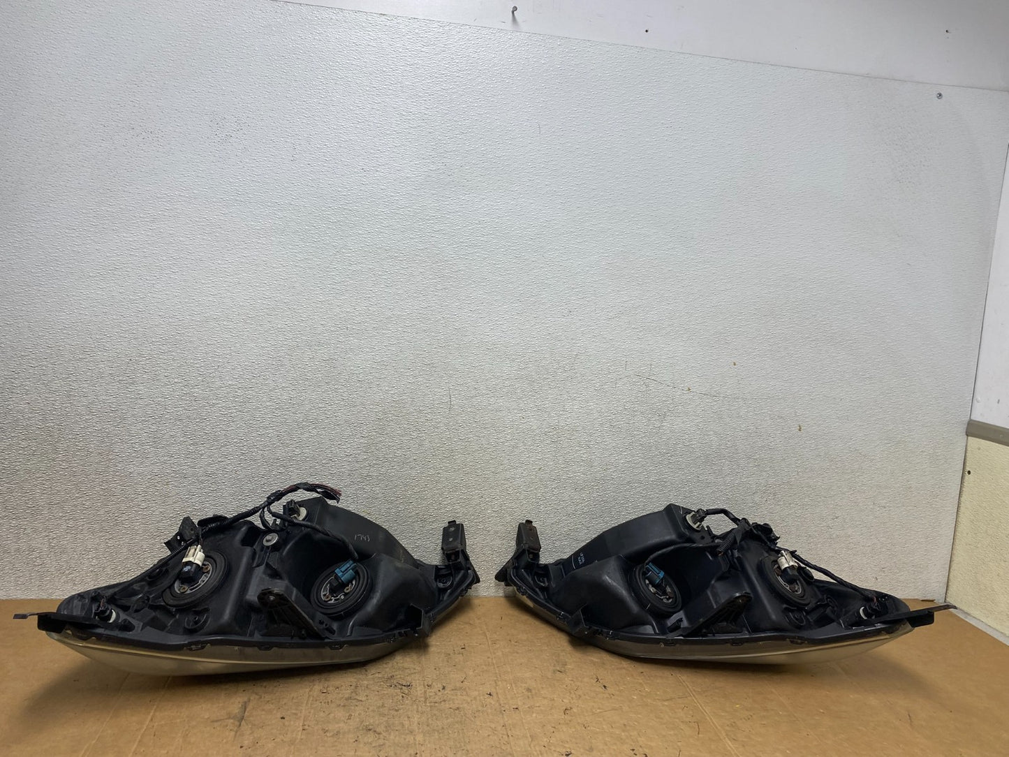 2005 2006 2007 Honda Odyssey Left+Right Set Halogen Headlights T3725 DW10
