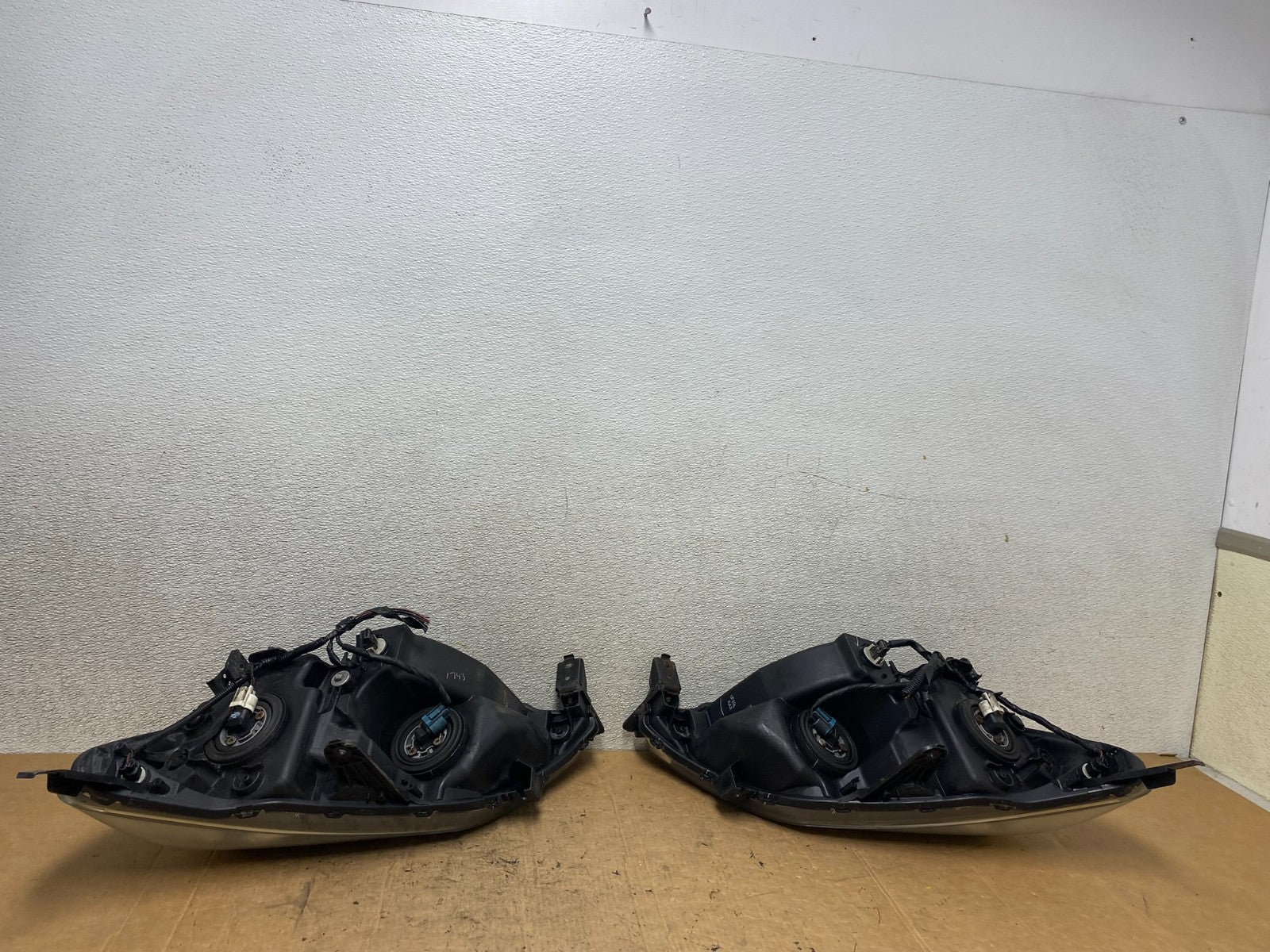 2005 2006 2007 Honda Odyssey Left+Right Set Halogen Headlights T3725 DW10
