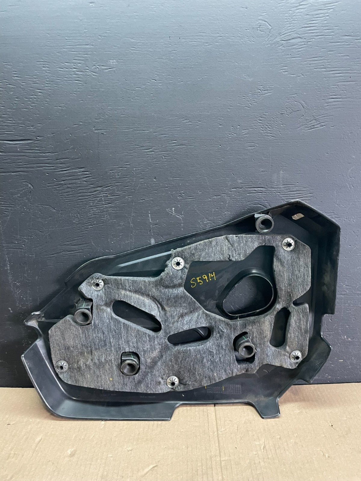 2013 to 2018 Ford Escape Ecoboost 1.6L Engine Motor Cover Oem AB7847 DG5