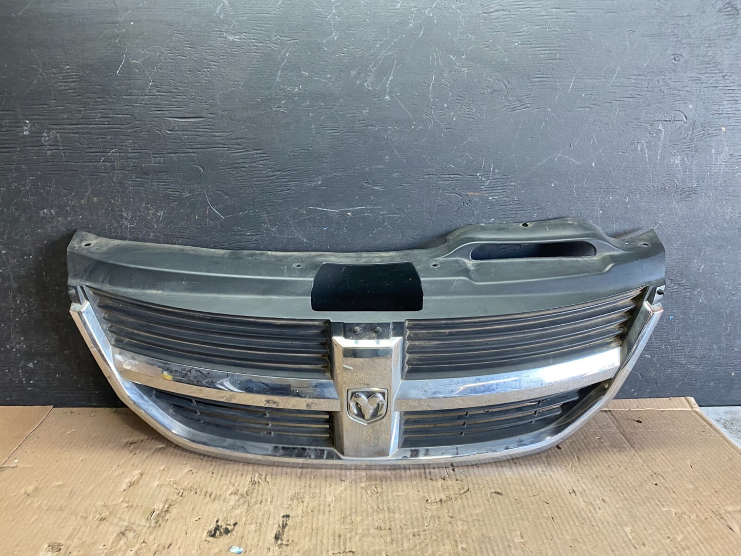 2009 to 2010 Dodge Journey Chrome Front Upper Grill Grille OEM L9465 DG0