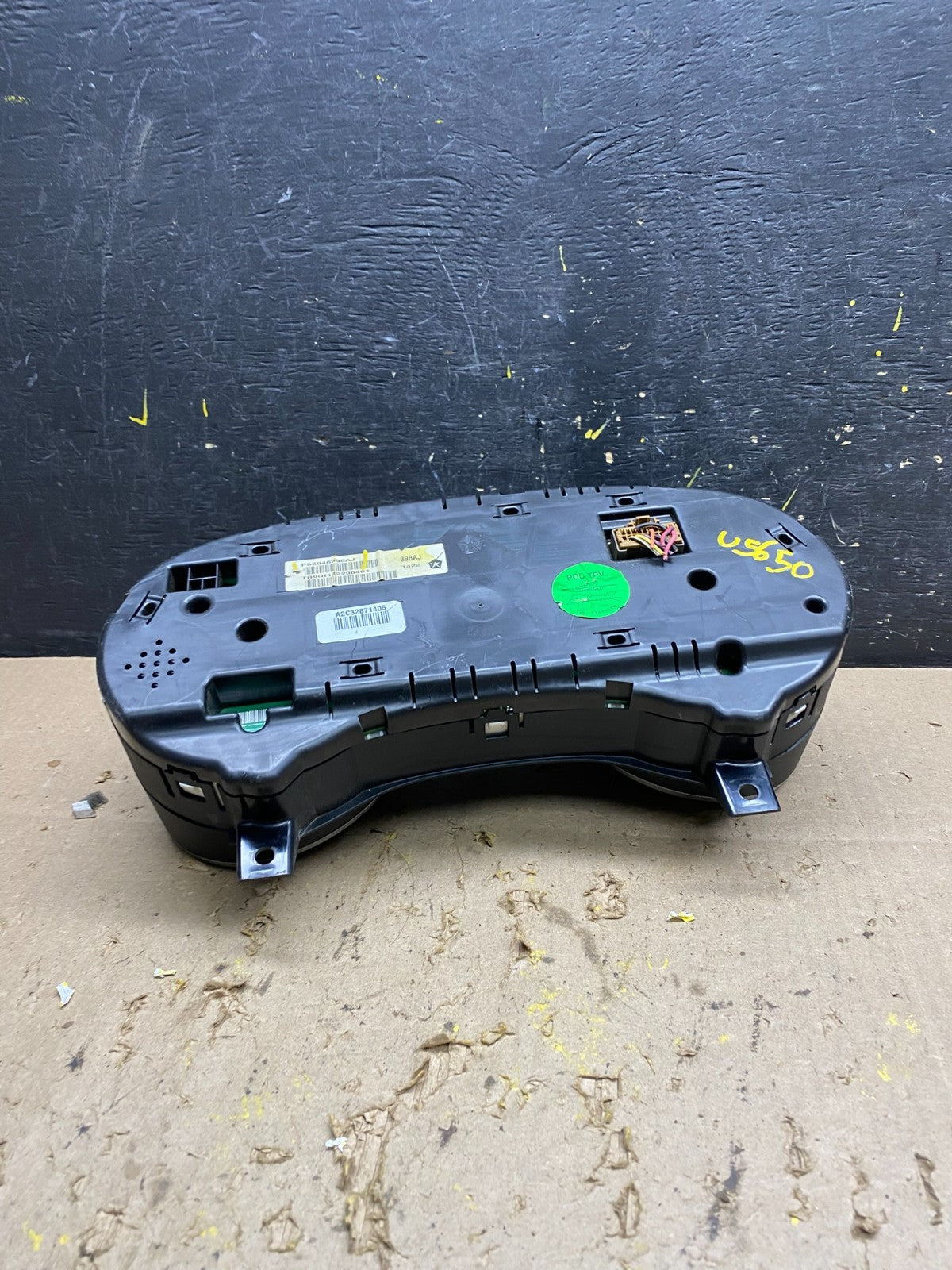 2012  Chrysler 300 Speedometer Cluster Gauge OEM u5650 DG5