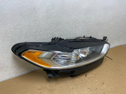 2013 to 2016 Ford Fusion Right Passenger Rh Side Headlight AI3557 DW2