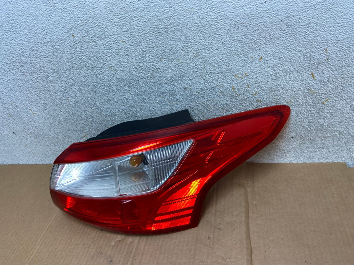 2012 2013 2014 Ford Focus Sedan Right Passenger Rh Side Tail Light AI5708 LK1