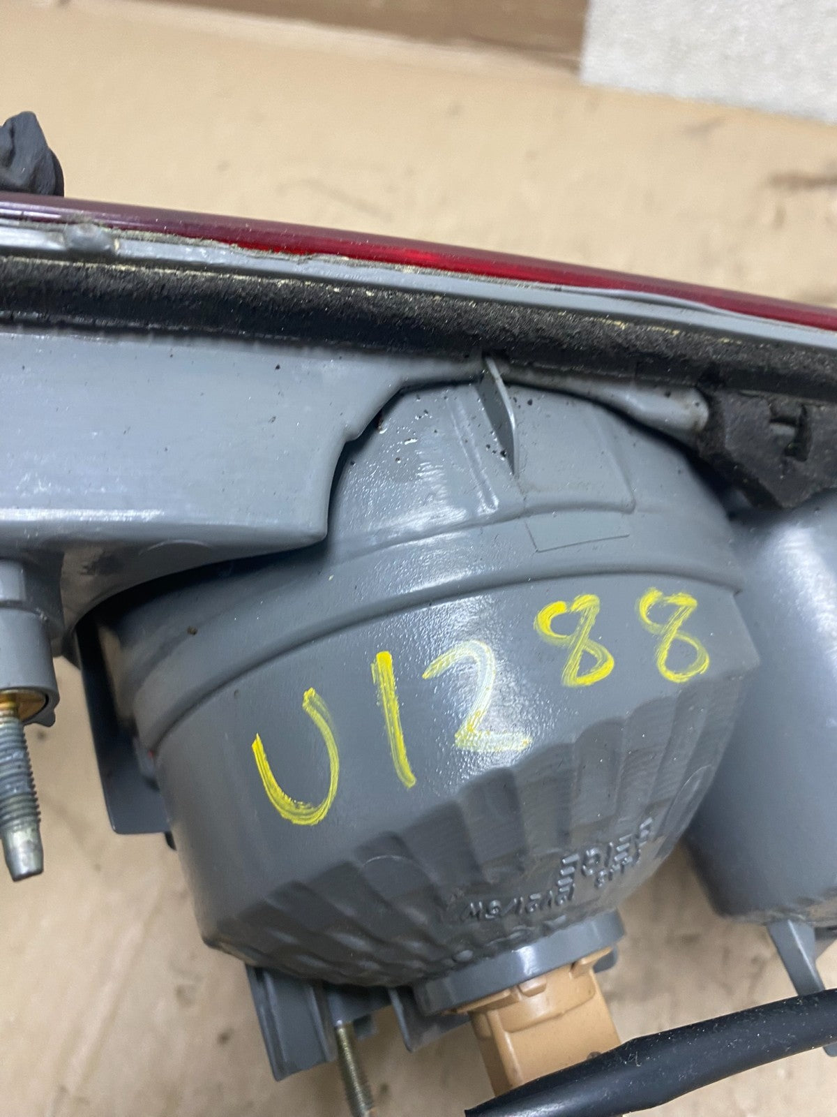 2003 2004 2005 Mazda 6 Right Passenger Inner Tail Light Taillight U1288 DW6
