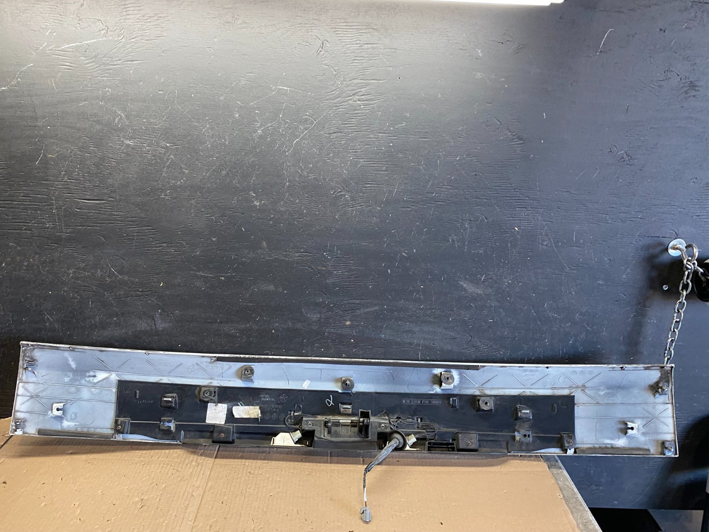 2011-2018 Dodge Grand Caravan Rear Tail Gate Trim Molding Panel OEM R5220 DG9