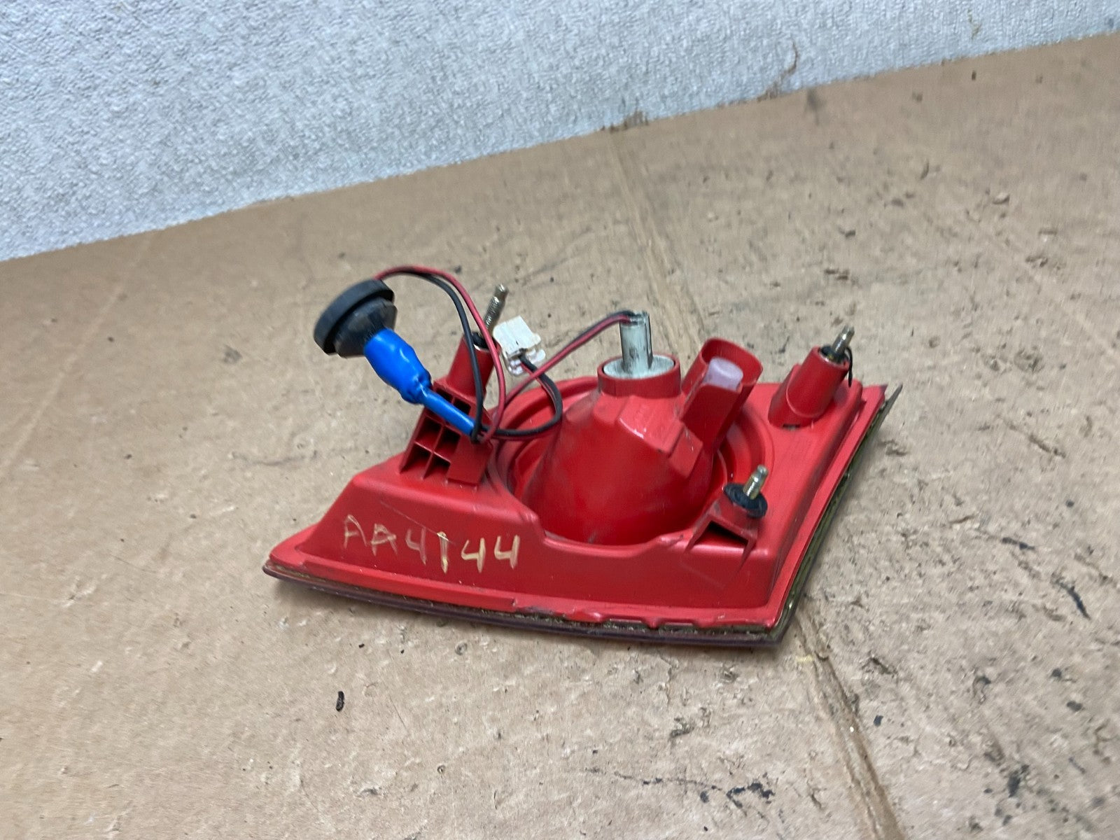 2003-2005 Infiniti FX35 FX45 Left Driver Lh Red Inner Tail Light AA4144 DW5