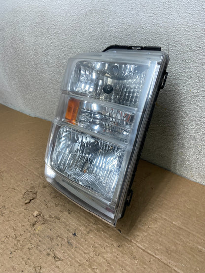 2008-2014 Ford Econoline E150 E250 E350 Right Passenger Headlight Z3665 DW1